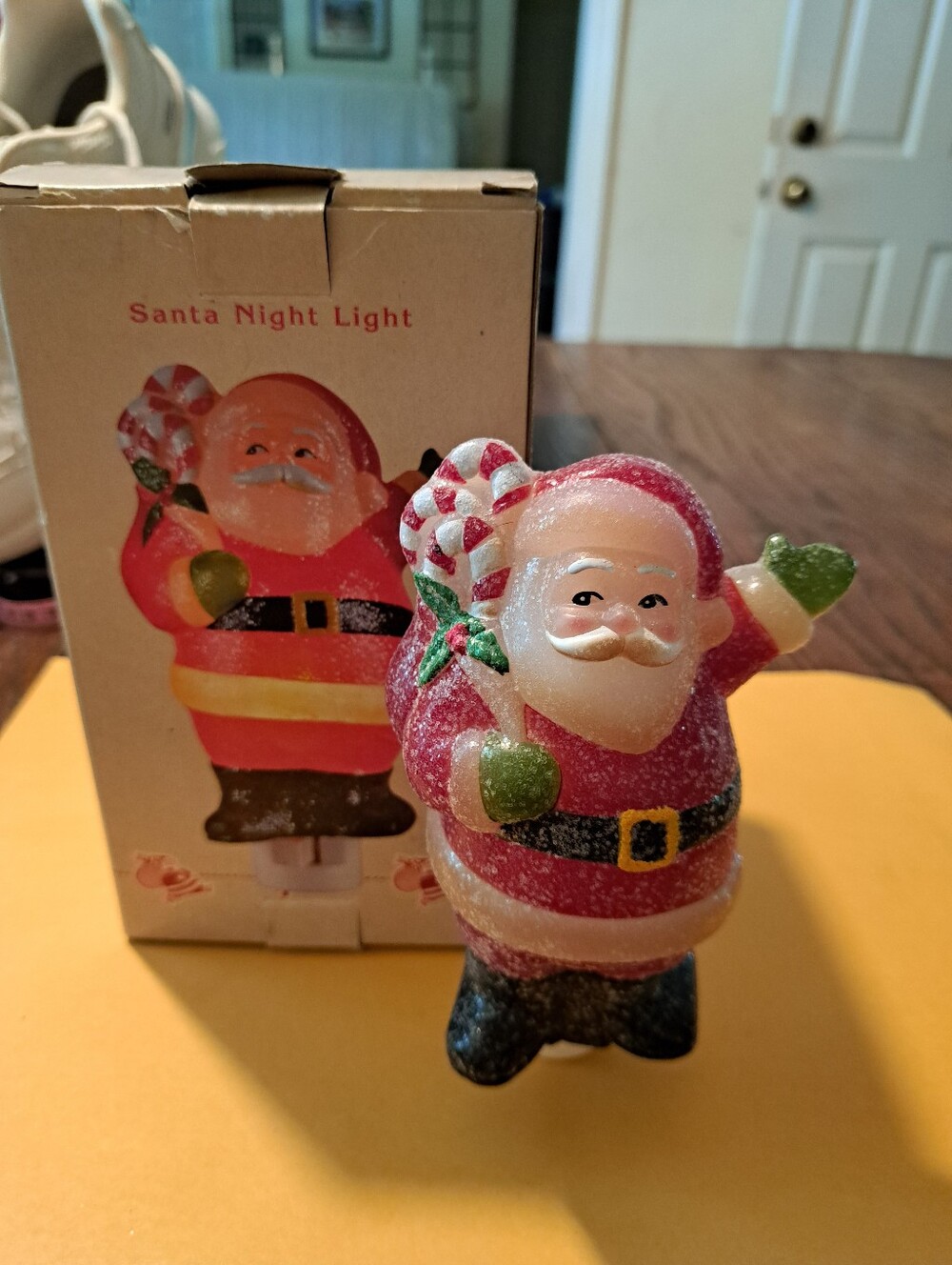 2012 Cracker Barrel Santa St Nick Night Light Christmas Holiday Decor